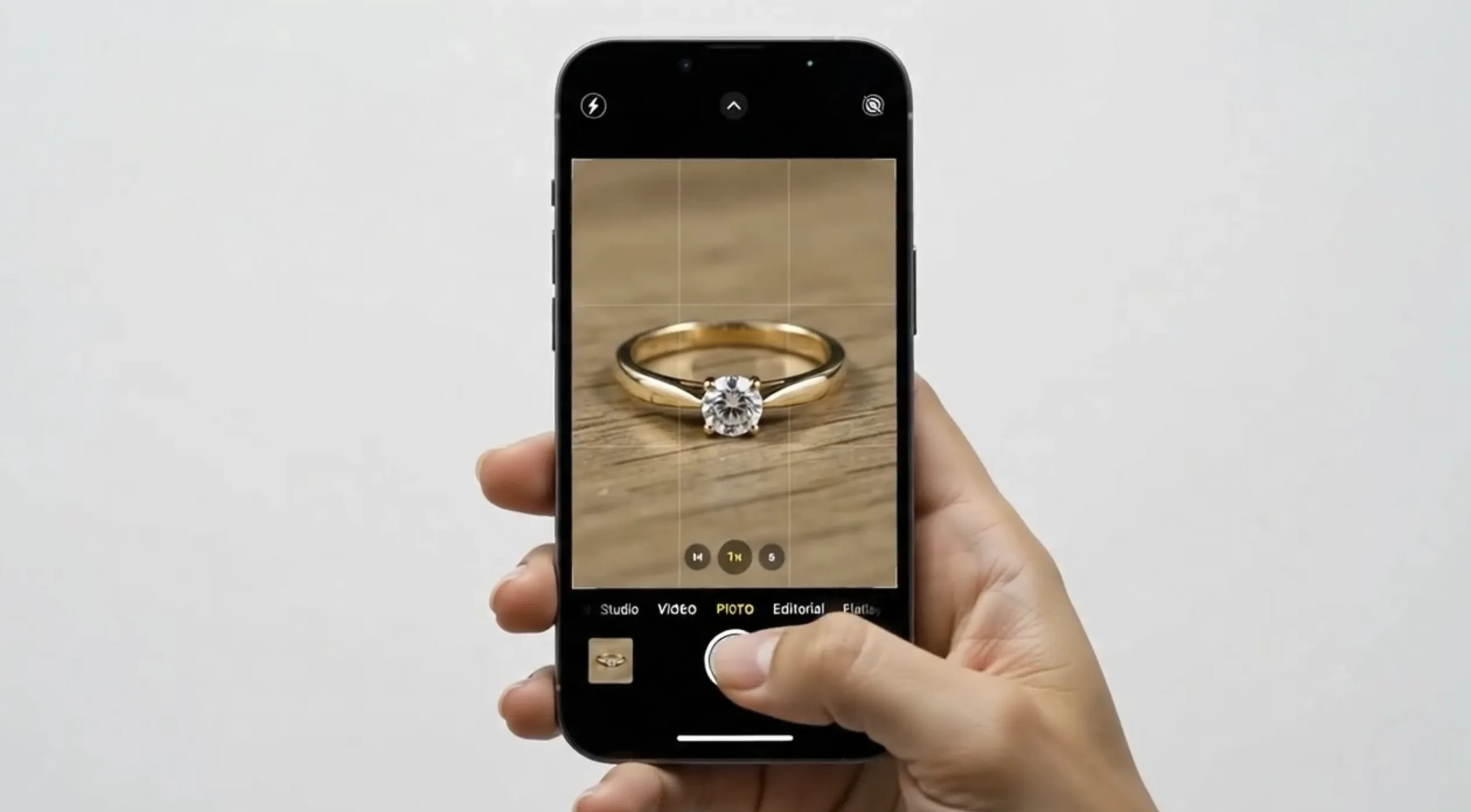 Hylo | AI Jewelry Photography screenshot 1